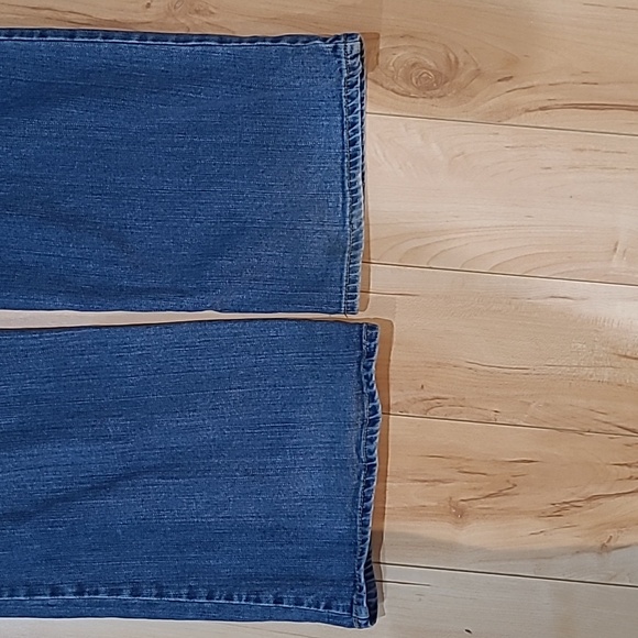 Liz Lange maternity women's size 16 blue jeans - Picture 4 of 6